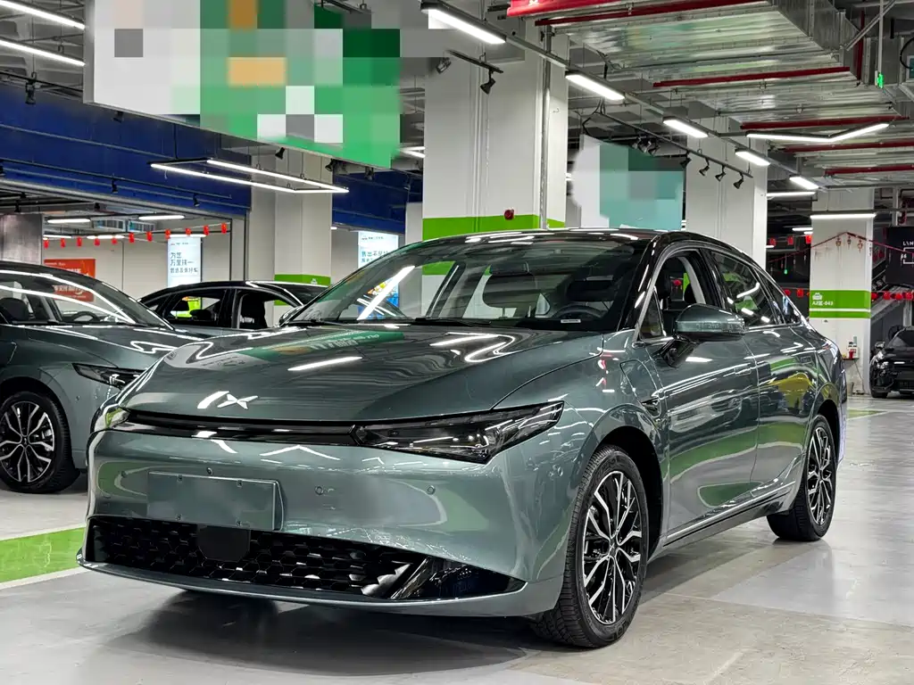 XPeng P5