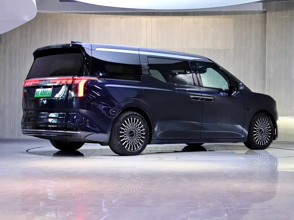 ZEEKR EXTREME KRYPTON 009