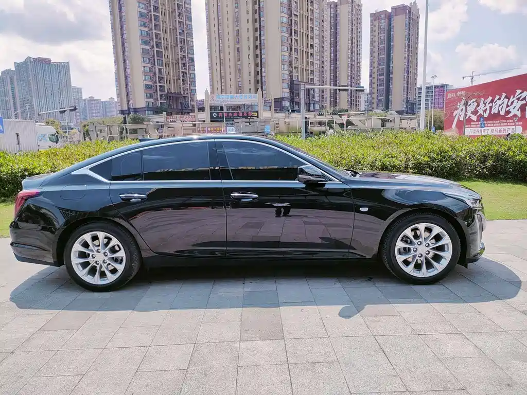Cadillac CT5 — миниатюра 5