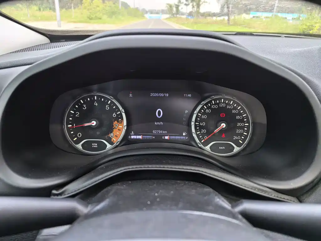Jeep Renegade — миниатюра 8
