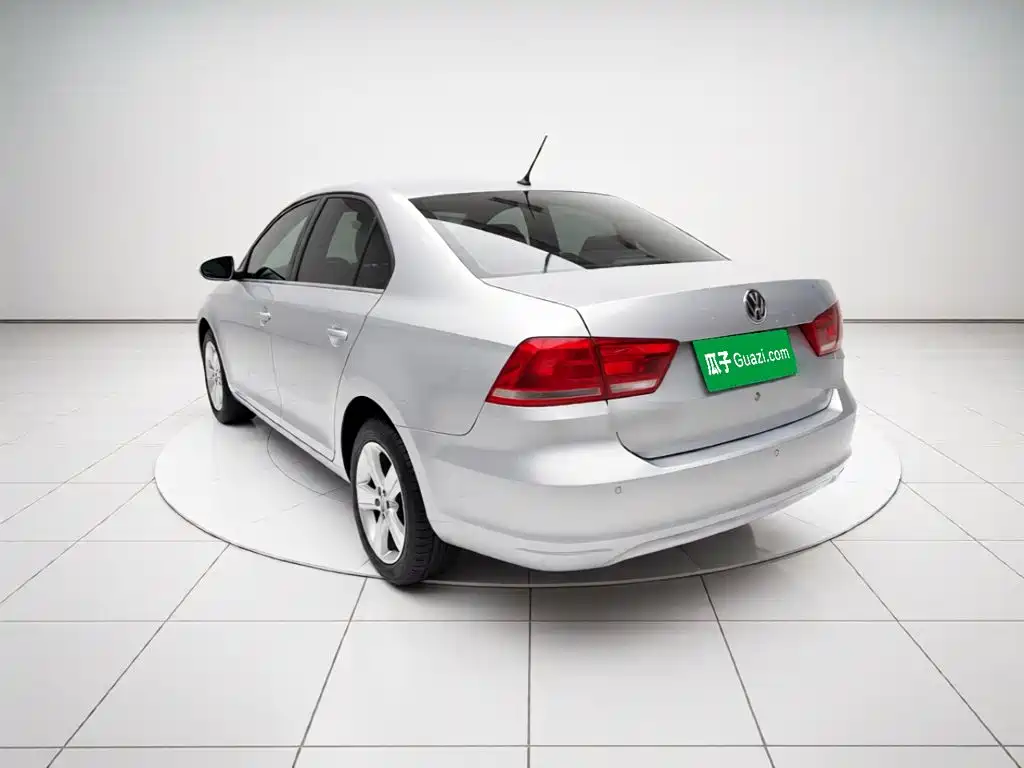 Volkswagen Santana — миниатюра 4