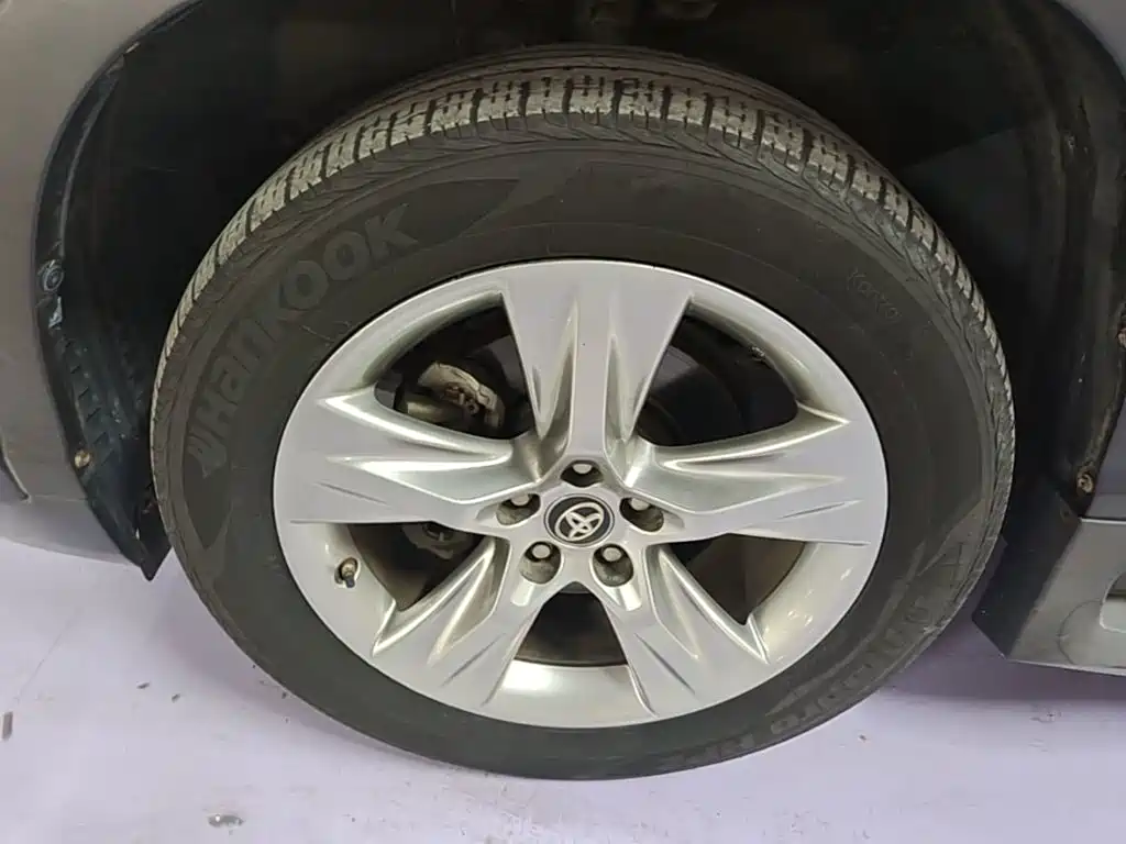 Toyota Highlander — миниатюра 23