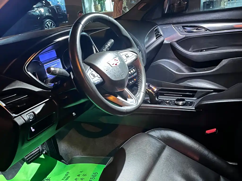 Cadillac CT5 — миниатюра 9