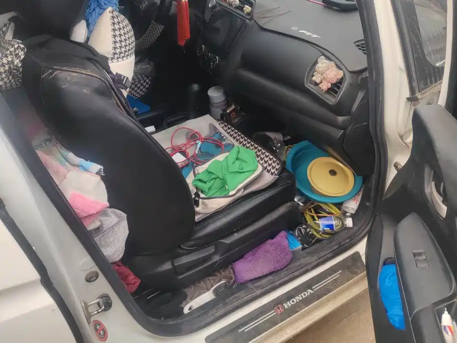 Honda Fit — миниатюра 8