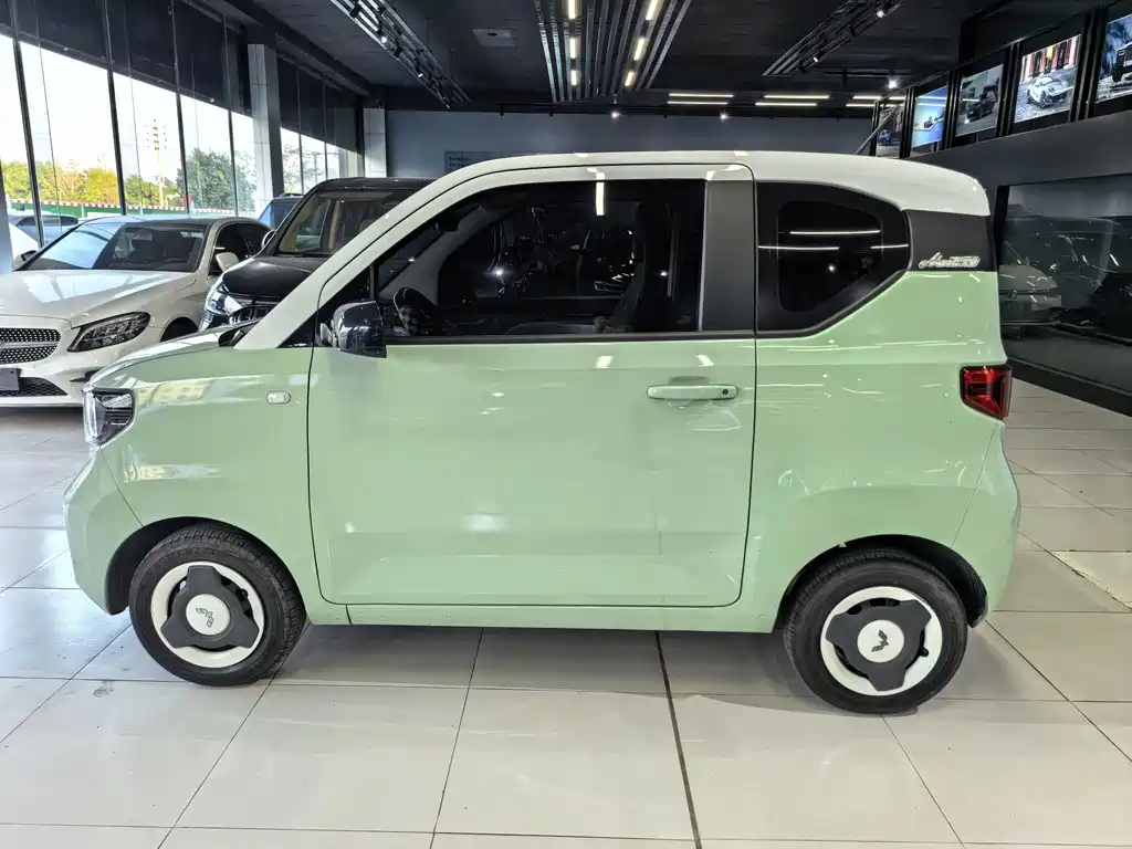 Wuling MINIEV — миниатюра 7