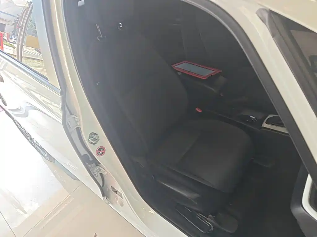 Honda Fit — миниатюра 25