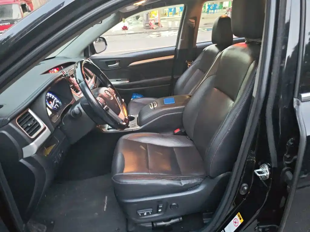Toyota Highlander — миниатюра 16