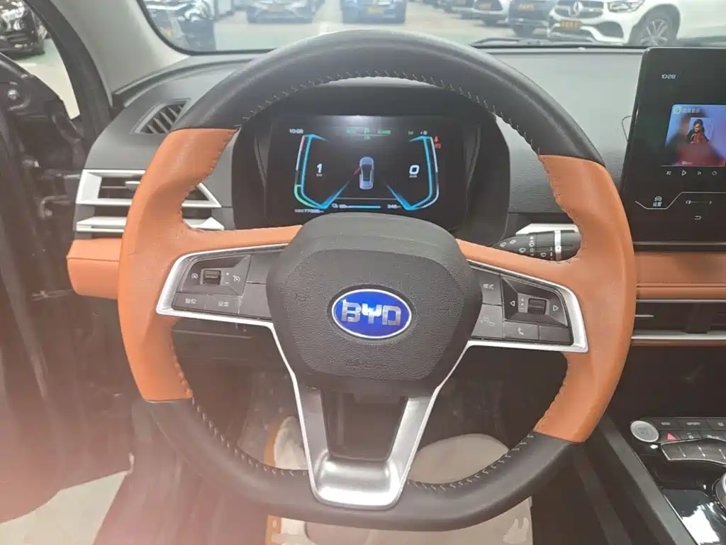 BYD e2 — миниатюра 7