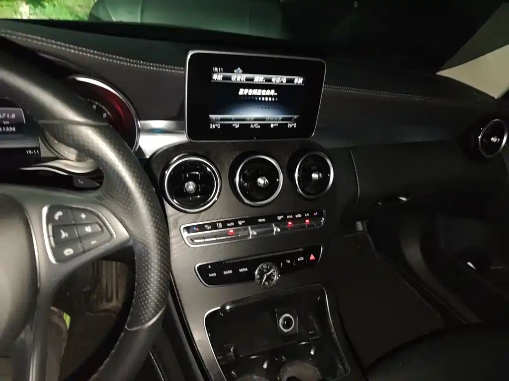 Mercedes-Benz C-Class — миниатюра 9