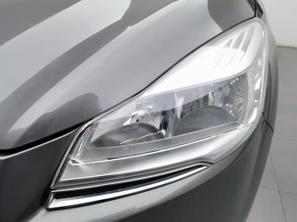 Ford Kuga — миниатюра 7