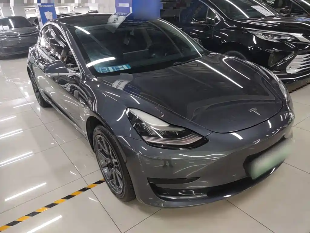 Tesla Model 3 — миниатюра 4