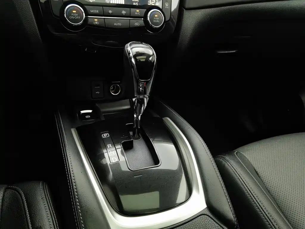 Nissan X-Trail — миниатюра 13