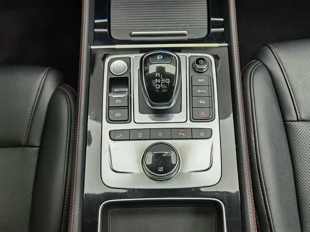 BYD Tang New Energy — миниатюра 13