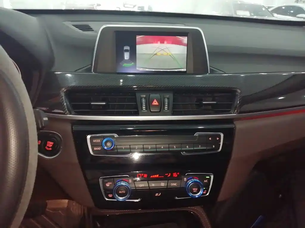 BMW X1 — миниатюра 13