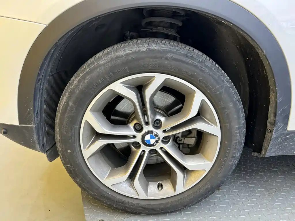 BMW X3 (Import) — миниатюра 10