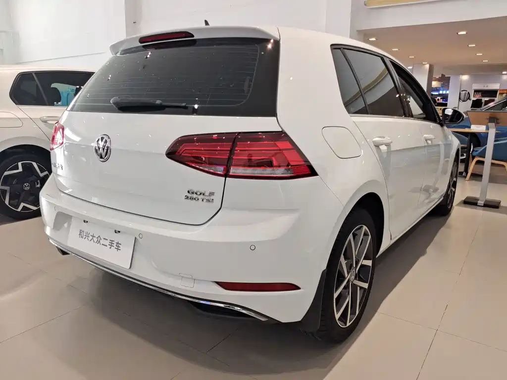 Volkswagen Golf — миниатюра 3