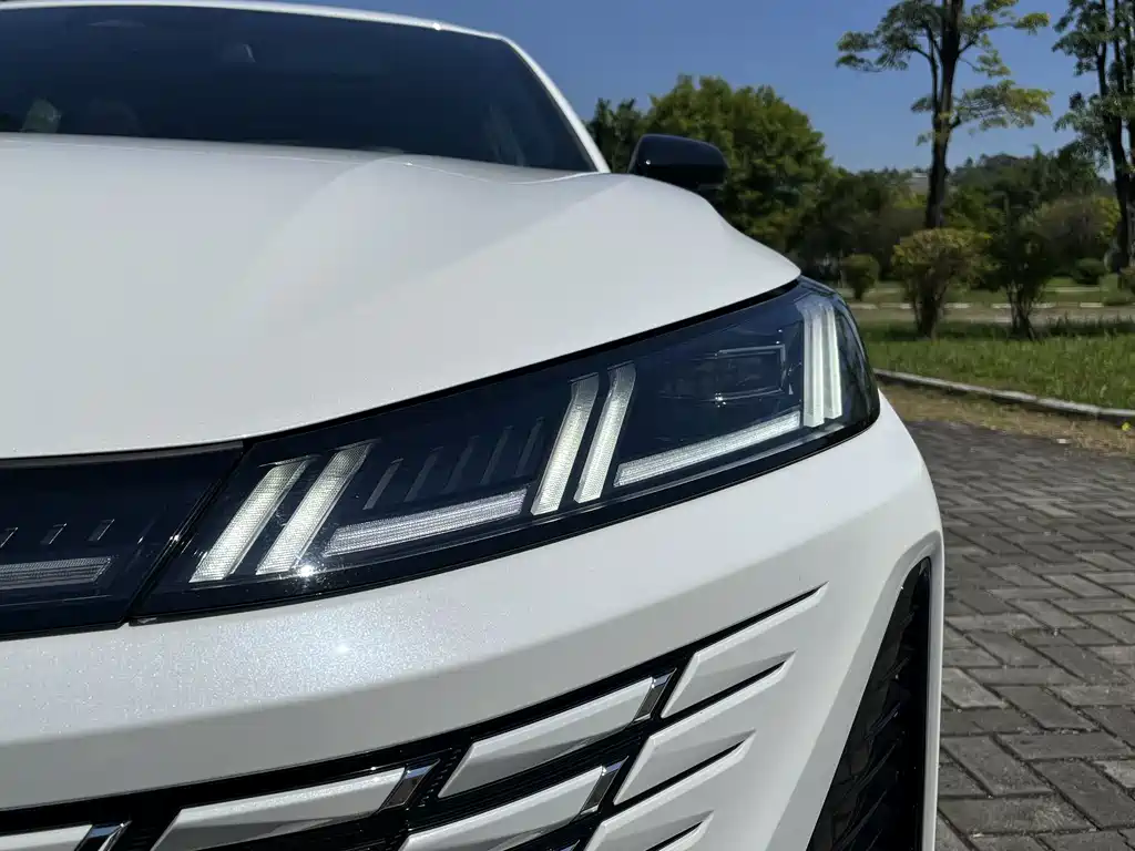 Changan Eado — миниатюра 8