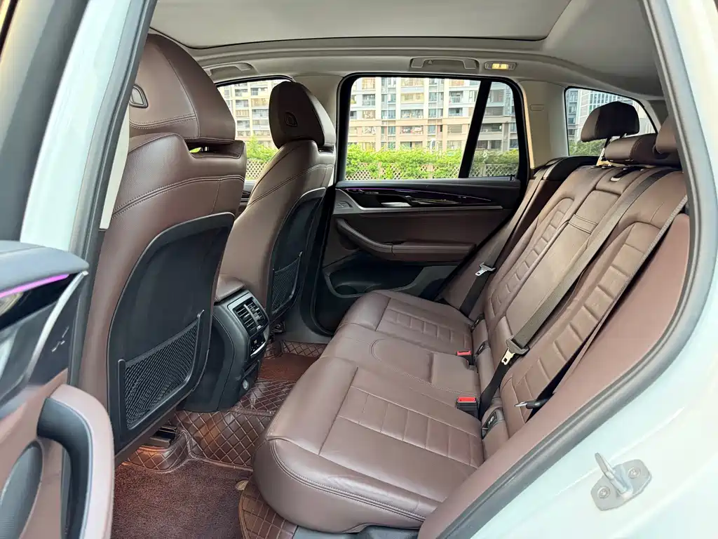 BMW X3 — миниатюра 11