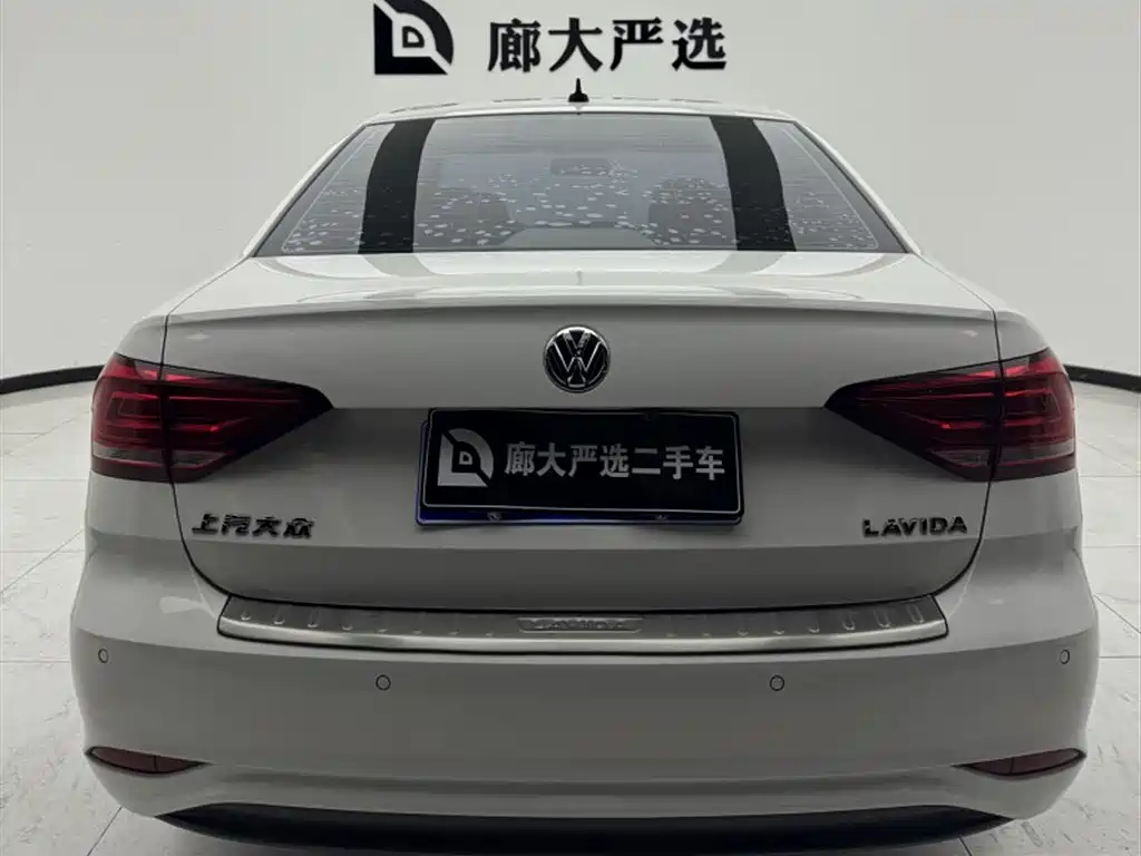 Volkswagen Lavida — миниатюра 4