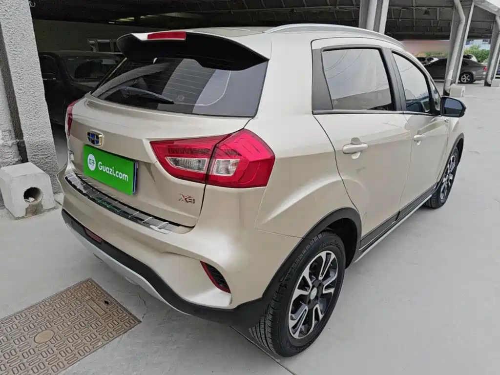 Geely Vision X3 — миниатюра 5