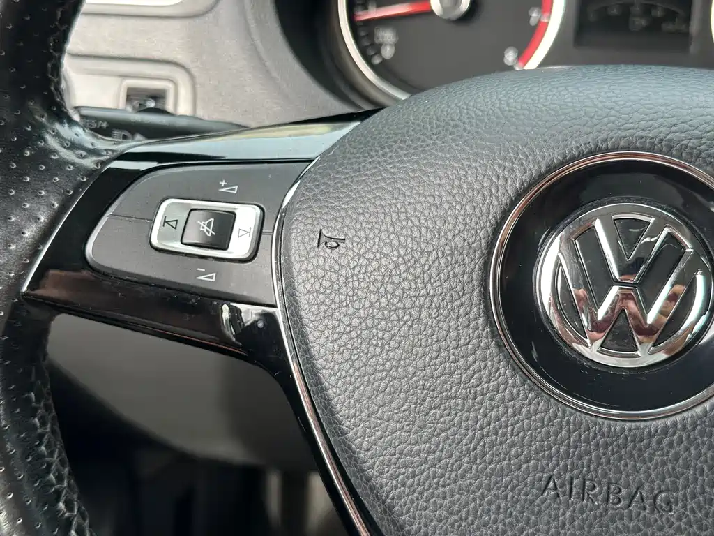 Volkswagen Polo — миниатюра 14