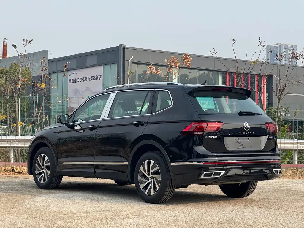 VOLKSWAGEN TIGUAN L NEW ENERGY