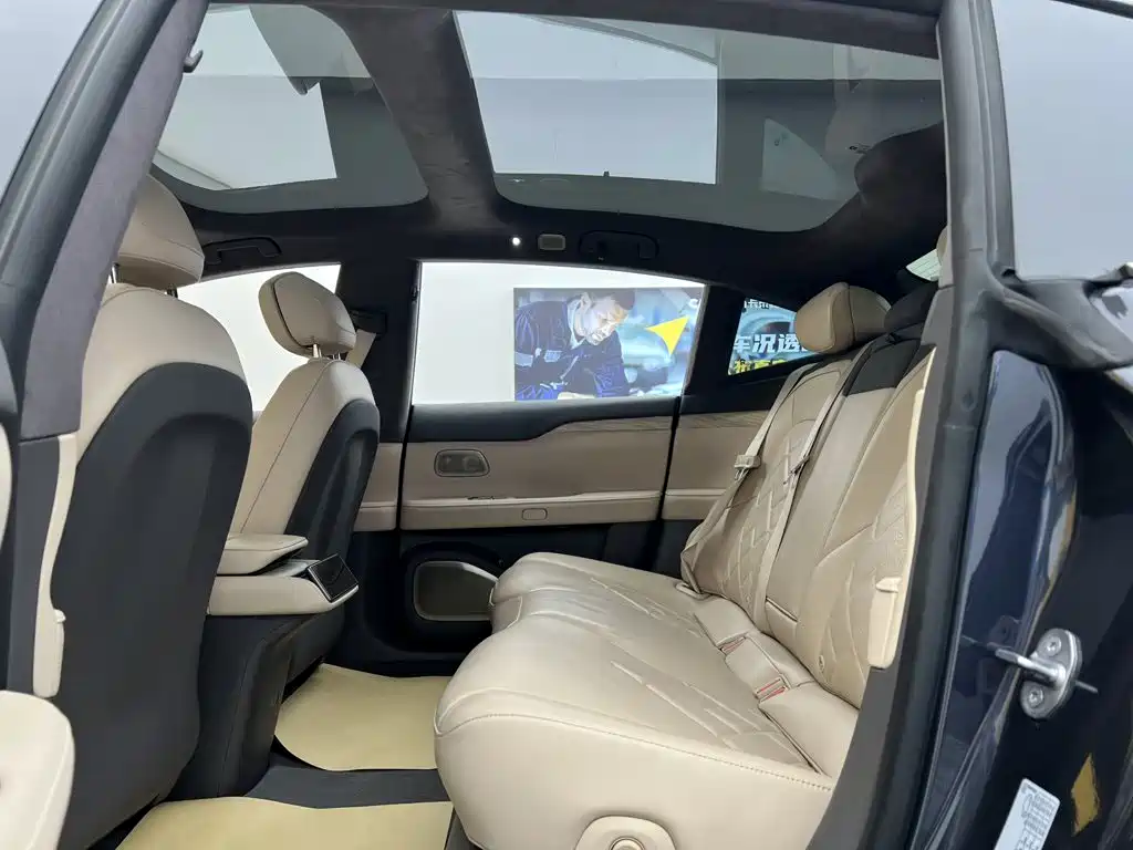 NIO ET7 — миниатюра 46