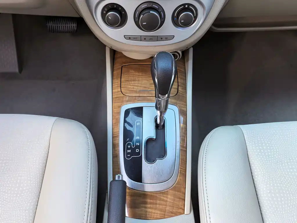 Buick Excelle — миниатюра 15