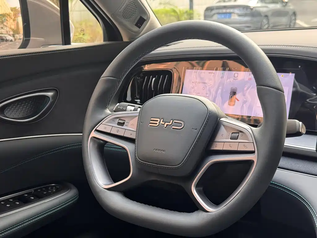 BYD SEA LION 07 DM I