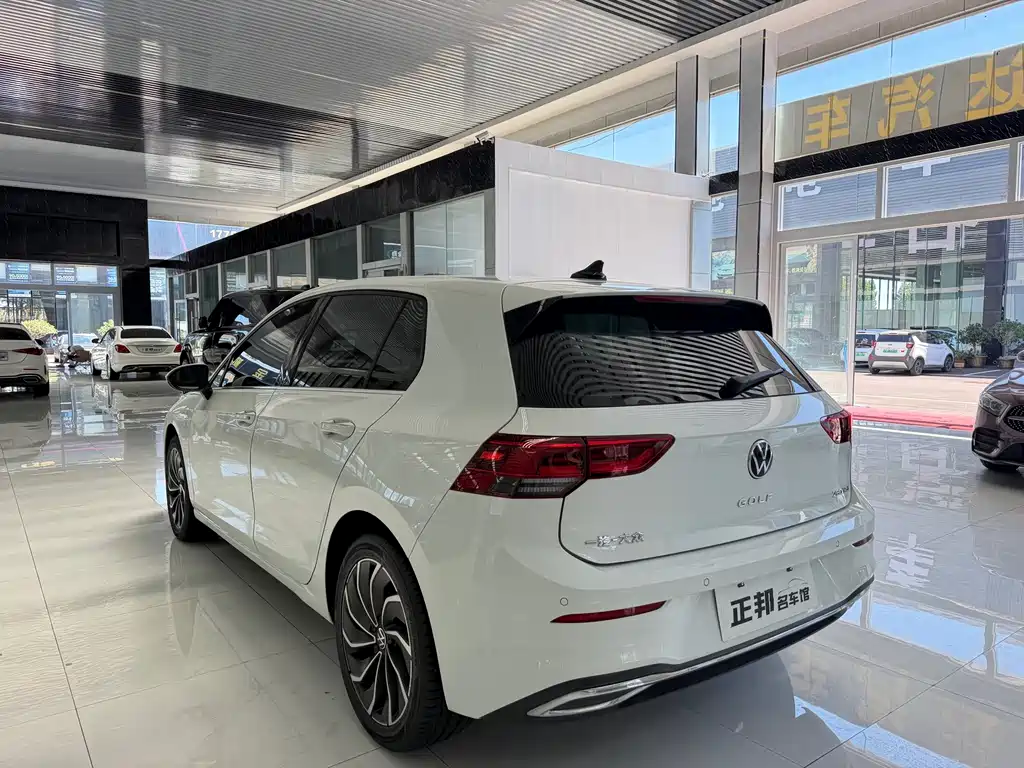 Volkswagen Golf — миниатюра 5