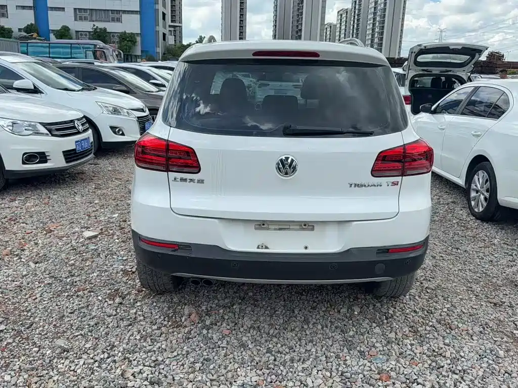 Volkswagen Tiguan — миниатюра 8