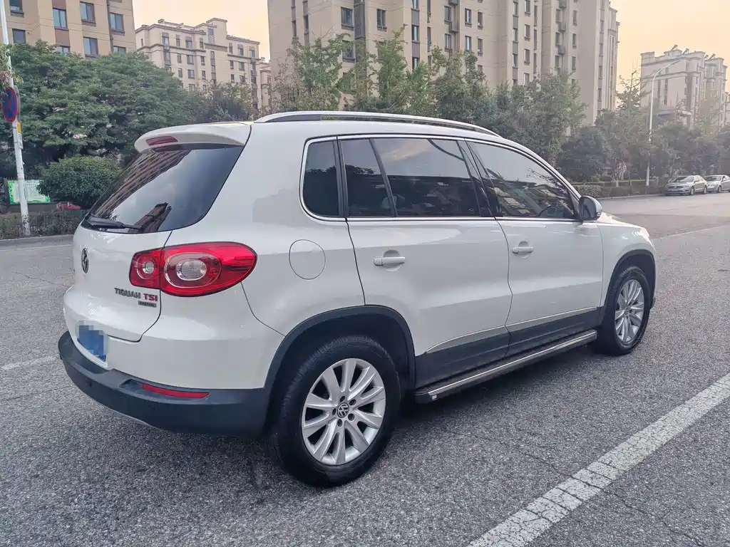 Volkswagen Tiguan — миниатюра 4