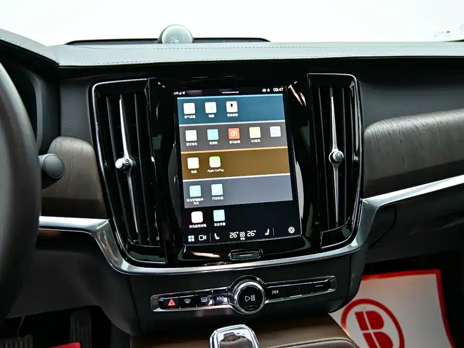 VOLVO S90 PLUG IN HYBRID