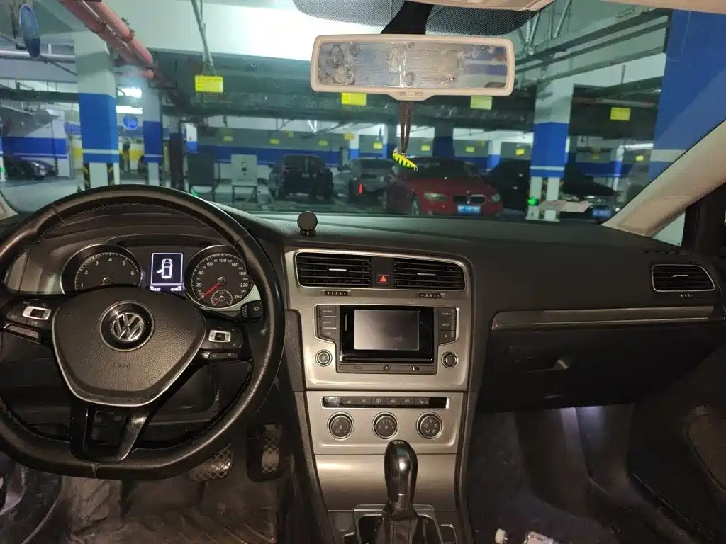 Volkswagen Golf — миниатюра 19