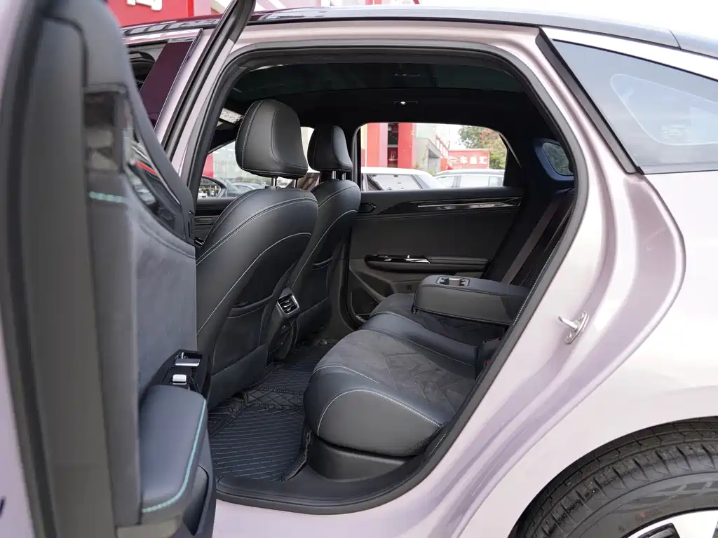 GEELY GALAXY GALAXY L6