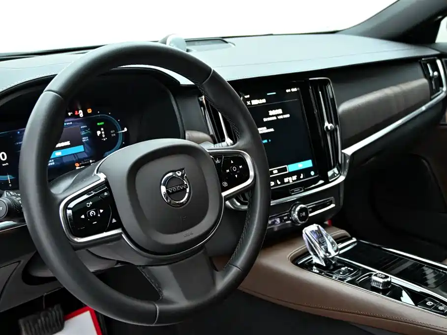 VOLVO S90 PLUG IN HYBRID