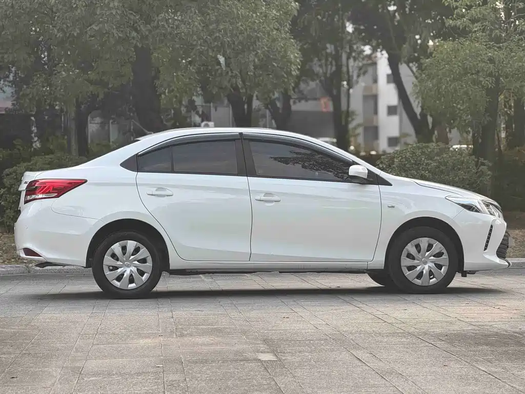 TOYOTA VIOS