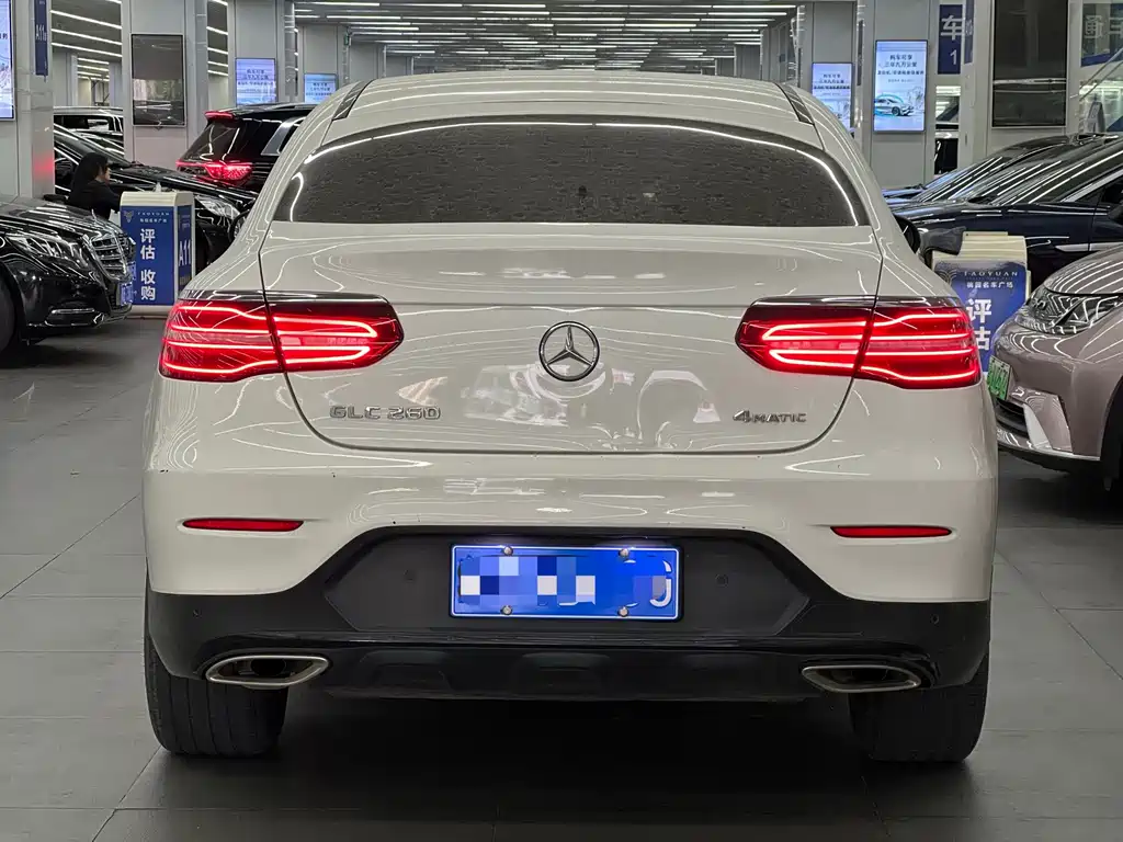 Mercedes-Benz GLC Coupe — миниатюра 11
