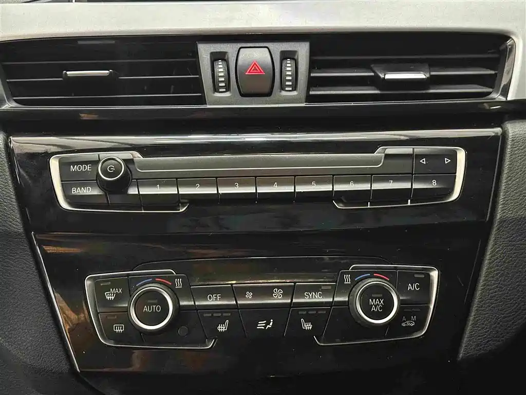 BMW X1 — миниатюра 9