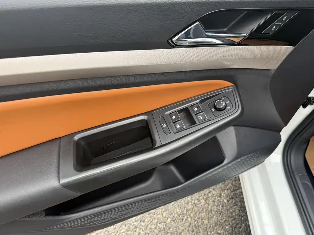 Volkswagen Bora — миниатюра 13