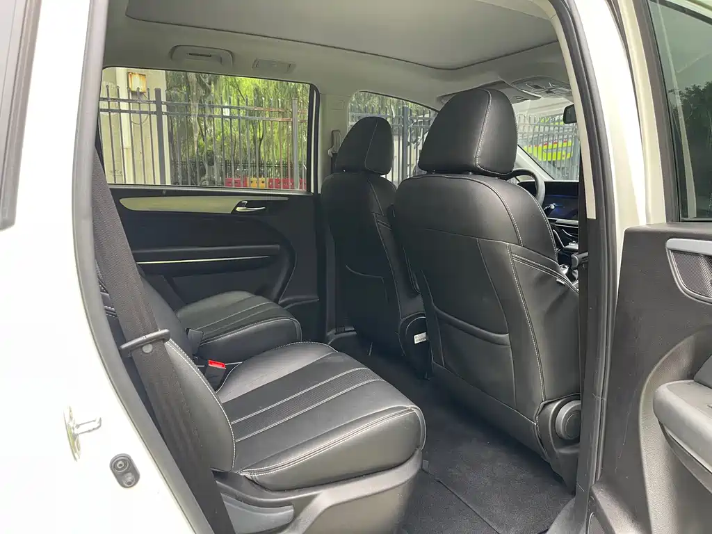 GAC Motor Trumpchi M6 — миниатюра 8