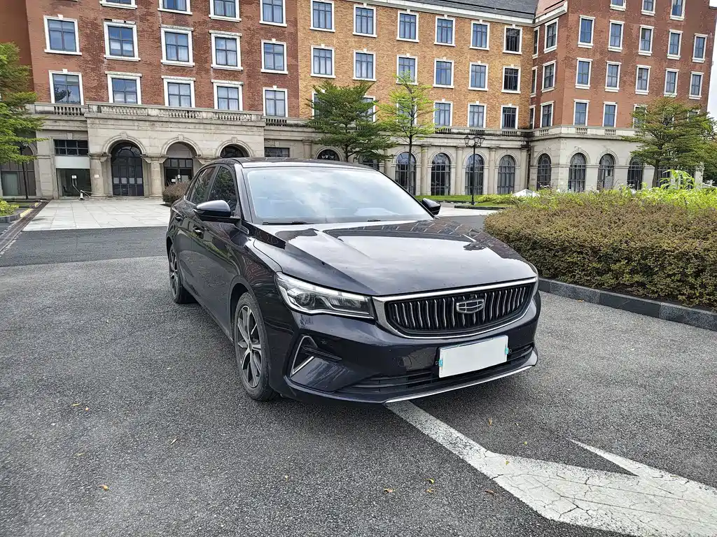 Geely Emgrand — миниатюра 3