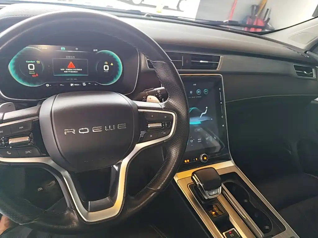 Roewe RX5 New Energy — миниатюра 10
