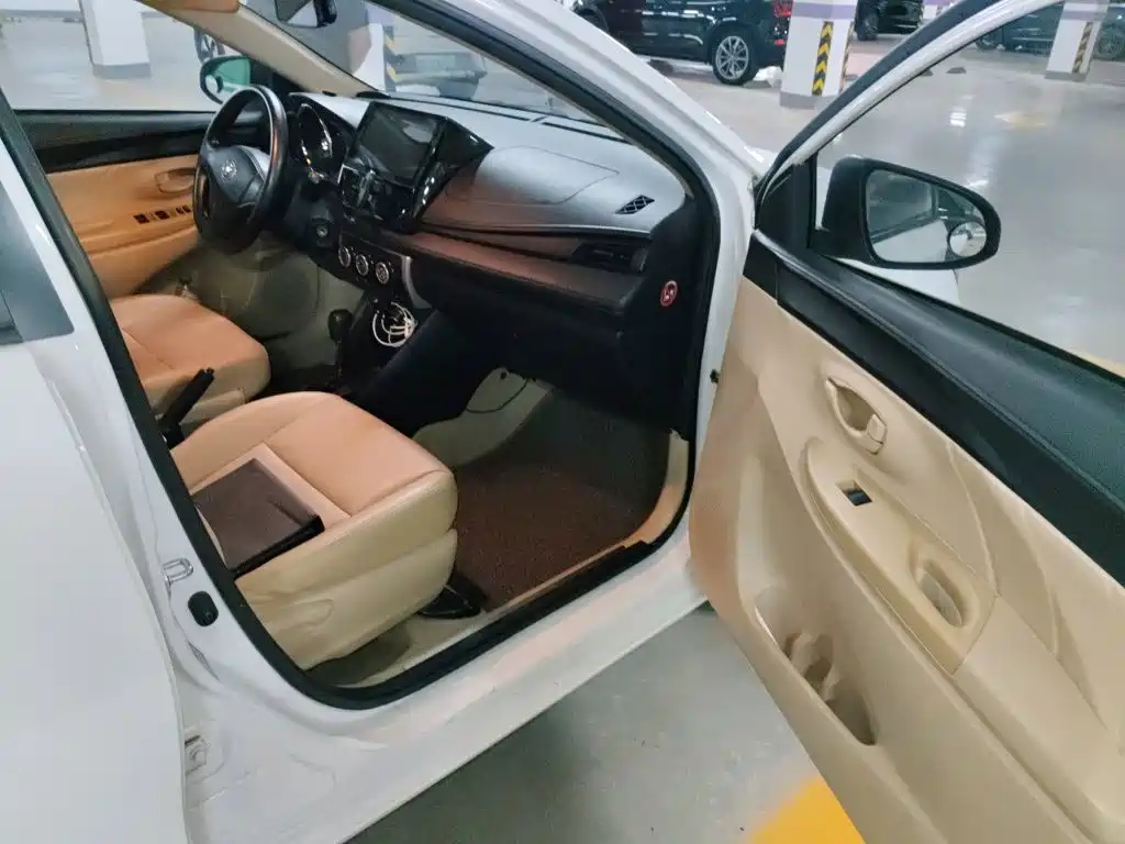 Toyota Yaris L — миниатюра 19