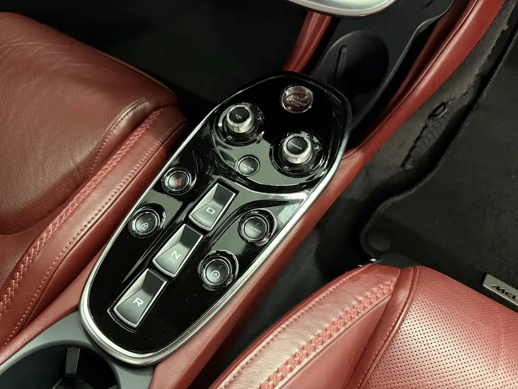 McLaren GT — миниатюра 6