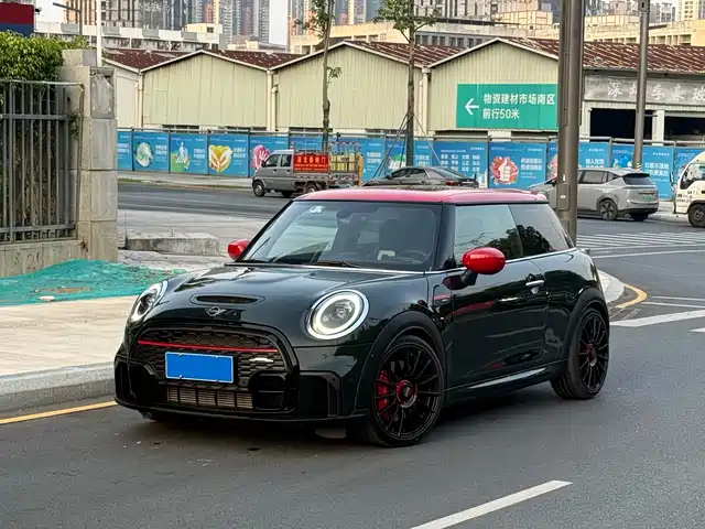 MINI JCW
