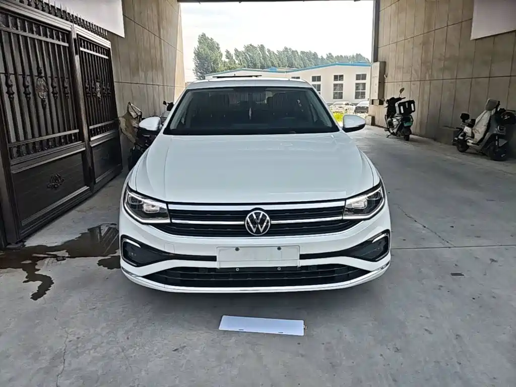 Volkswagen Bora 2023 200TSI DSG