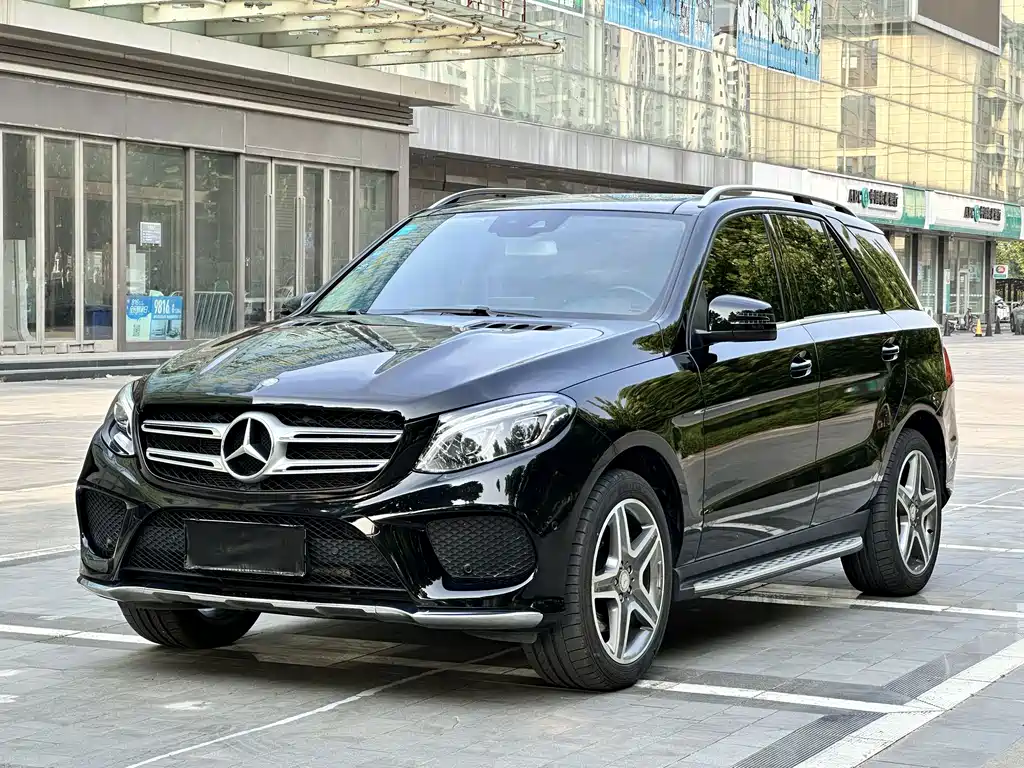 2016 Mercedes-Benz GLE - zdjęcie 1 z 14