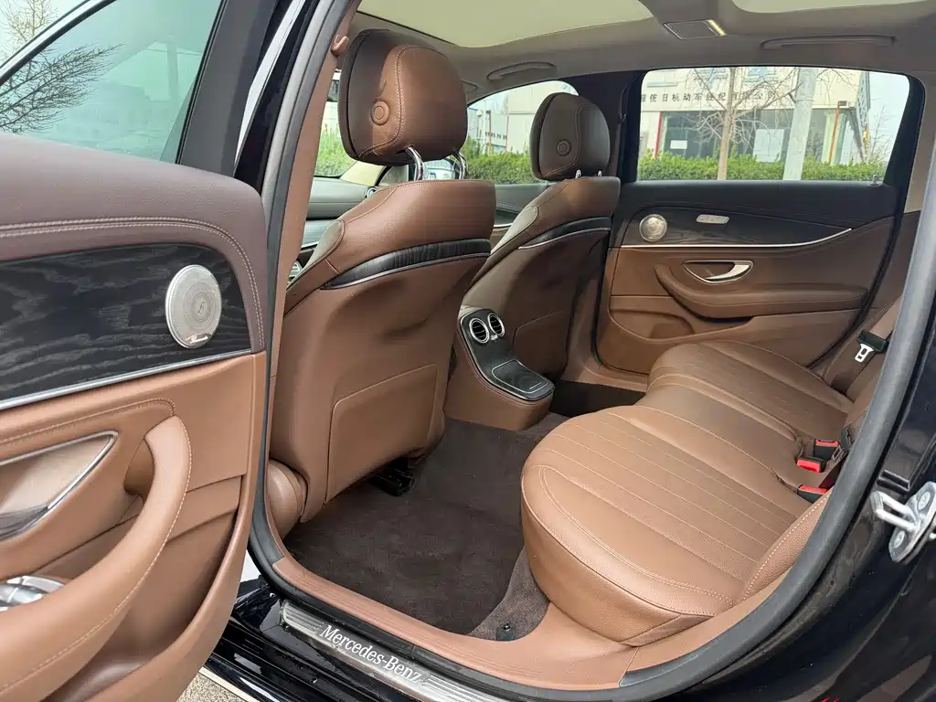 Mercedes-Benz E-Class E 2022 E 300 L Fashion