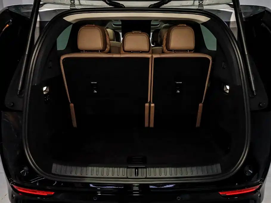 Li Auto Li MEGA — миниатюра 6